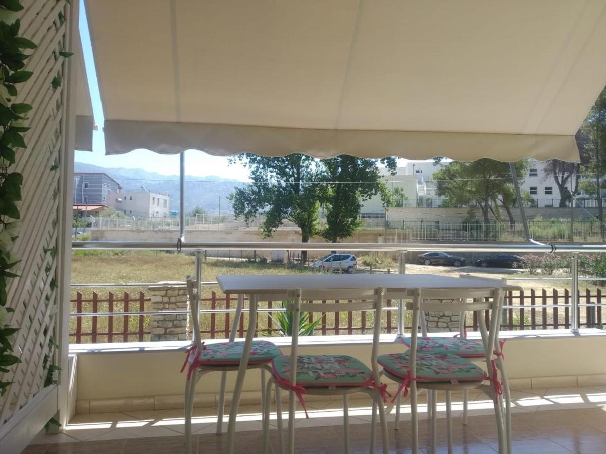Villa Vasil Mertiri Himarë Exteriér fotografie